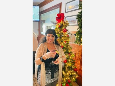 Captain Bill's for the Holidays in Bay Shore
